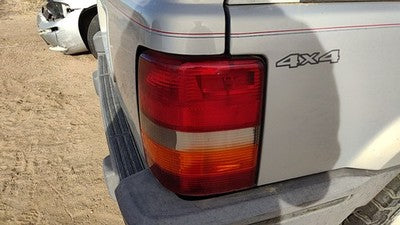 1993-1998 Jeep Grand Cherokee Passenger Right Tail Light Brake Lamp Oem Rear