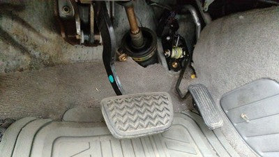 2005 Toyota Camry Gas And Brake Pedal Assembly Automatic Transmission