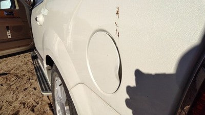98-17 Navigator Fuel Tank Door With Hinge Gas Lid Filler Pv White Chocolate