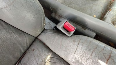 2005-2010 Honda Odyssey Passenger Right Front Seat Belt Buckle Receiver Oem Gray