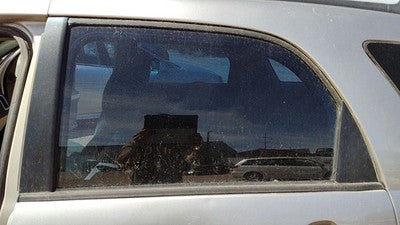 2005-2009 Chevy Equinox Driver Left Rear Side Window Door Glass Oem Back