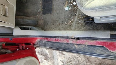 2007 Chevy Cobalt Driver Left Lower Sill Step Moulding Trim Panel Oem 14C Gray