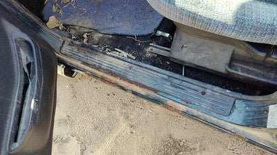 1997 Suzuki Sidekick Driver Left Lower Kick Trim Panel Oem Side Sill Step