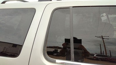 03-05 Aviator Passenger Right Rear Vent Window Back Door Glass With Frame