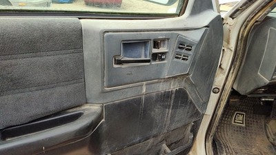 1993 Chevy S10 Blazer Driver Left Front Door Trim Panel With Master Switch Black
