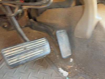 2005 Chevy Silverado 2500 Gas Pedal Assembly Oem Diesel 6.6L Duramax