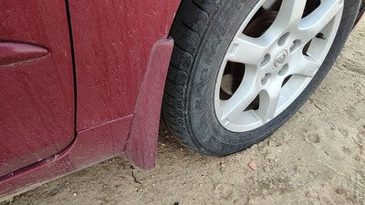 2006 Nissan Altima Passenger Right Moulding From Fender Oem Trim Strip Red A15