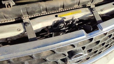 2000-2006 Nissan Sentra Hood Latch Assembly With Bracket Oem 625004Z430