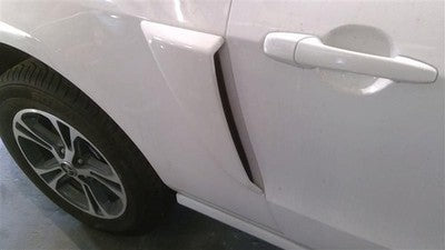 13 Ford Mustang Passenger Right Rear Quarter Moulding Air Vent Intake Cowl White