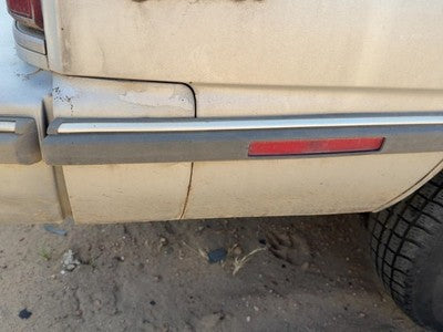 1986 Olds 88 Passenger Right Rear Moulding On Quarter Panel Oem Silver