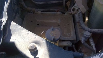 1999-2007 F250 Super Duty Windshield Washer Fluid Reservoir With Pump Wiper Tank