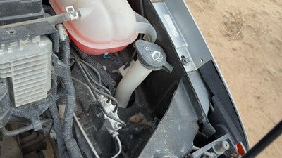 2003-2007 Saturn Ion Windshield Washer Fluid Reservoir With Pump Oem Wiper Tank