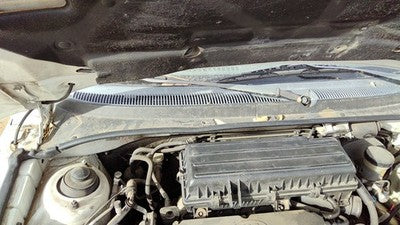 2002 Kia Rio Windshield Wiper Cowl Vent Trim Panel Oem Cover