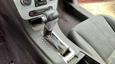 2009 Chevy Malibu Floor Shifter Lever Assembly Shift Unit Automatic Transmission