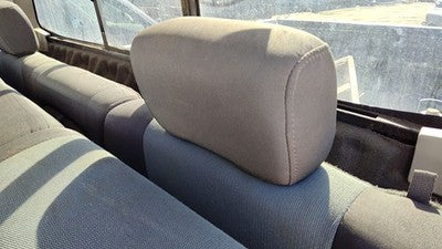 2004-2007 Nissan Titan Pair Of Headrests Oem Left Right Set Rear Seat 864307s012