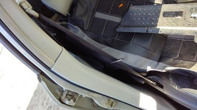 05-07 Chrysler 300 Passenger Right Front Seat Belt Retractor Shoulder Gray D1