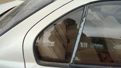 91-94 Infinity G20 Passenger Right Rear Vent Window Back Door Glass With Frame