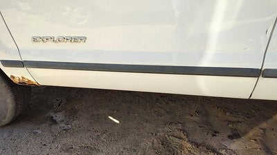 2005 Ford Explorer Driver Left Front Moulding From Door Oem Trim Strip