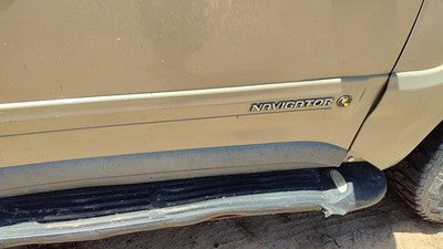 98 Lincoln Navigator Passenger Right Front Moulding From Door Trim Strip Gold Bi