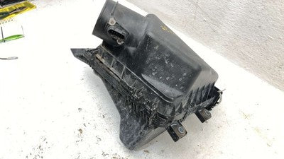 2005-2008 Chevy Cobalt Complete Air Intake Cleaner Filter Box Housing Oem 2.2L