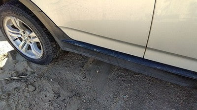 2004-2010 Bmw X3 Passenger Right Lower Rocker Panel Moulding Side Skirt Oem