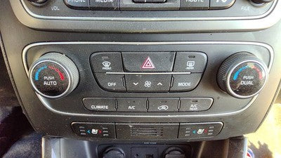 2014-2015 Kia Sorento Temperature Control Module In Dash Heater Ac Head Unit Oem