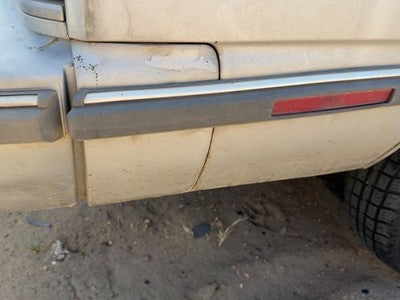 1986 Olds 88 Passenger Right Rear Moulding On Quarter Panel Oem Silver
