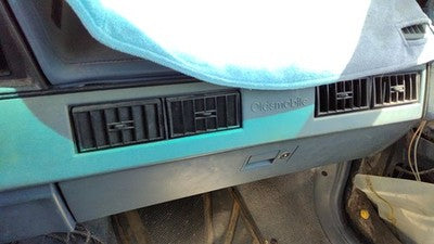 85-96 Olds Cutlass Ciera Passenger Dash Trim Bezel Panel Heater Ac Vents Blue