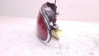 2004 Buick Century Passenger Tail Light Brake Lamp 19149890