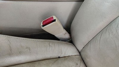1998-04 Cadillac Seville Driver Left Front Seat Belt Buckle Receiver Oem Tan 503