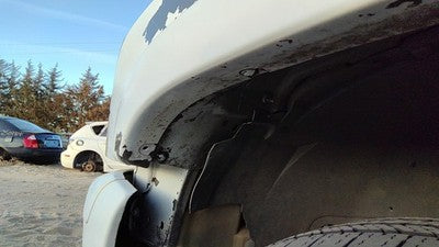 03-07 Suburban Driver Left Front Wheel Flare Moulding Fender 50U Summit White