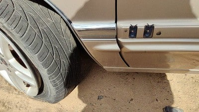1992 Buick Park Ave Ultra Driver Left Moulding From Fender Oem Trim Strip Gold