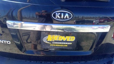 2011 Kia Sorento License Plate Trim Surround Panel Oem Tail Trunk Finish