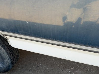 1992 Ford F250 Passenger Right Rear Moulding On Front Of Box Oem