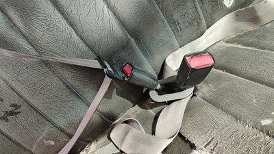 1999 F250 Super Duty Passenger Right Front Seat Belt Buckle Receiver Oem Gray