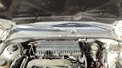 2002 Kia Rio Windshield Wiper Cowl Vent Trim Panel Oem Cover