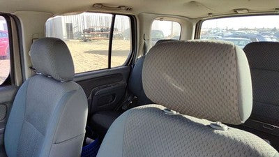 2002-2004 Nissan Xterra Pair Of Front Headrests Oem Left Right Set Seat