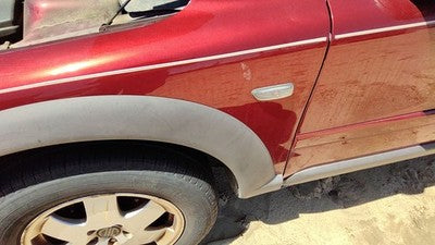 2001-2007 Volvo V70 Xc Driver Left Front Fender Oem Red 445 92035591