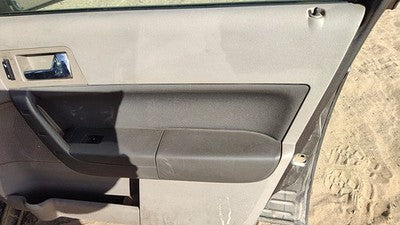 08-11 Focus Passenger Right Front Door Trim Panel With Switches Sedan Gray Gs