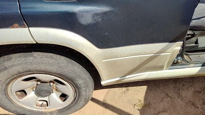 96-97 Suzuki Sidekick Passenger Right Rear Moulding From Door Back Trim Strip