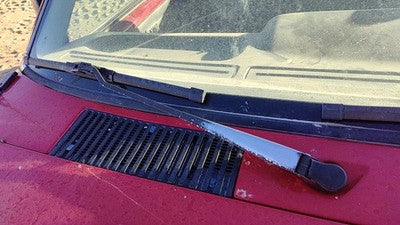 1990-1997 Nissan Hardbody Passenger Right Windshield Wiper Arm Oem Blade Lever