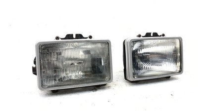 1980-1984 Deville Sedan Passenger Right Pair Of Headlights Oem 15194307