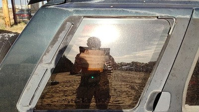 90-95 Nissan Pathfinder Passenger Right Rear Quarter Glass Back Side Window Oem
