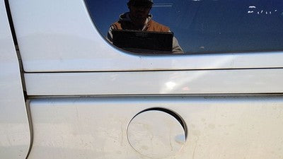 2007 Chevy Uplander Driver Left Rear Door Roller Moulding Oem White 50U