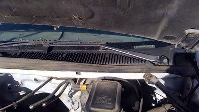 1994 Chevy Caprice Driver Left Windshield Wiper Arm Oem Blade Lever