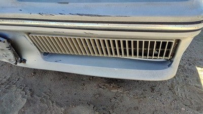 1982-1983 Oldsmobile Firenza Driver Left Front Grille Assembly Oem Silver