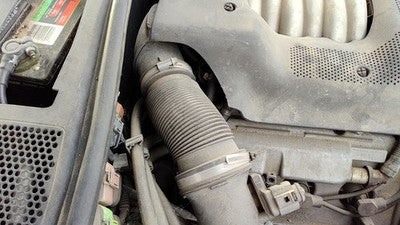 01-05 Vw Passat Complete Air Intake Cleaner Filter Box Housing With Tube 2.8L