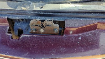 1995-2000 Gmc Yukon Hood Latch Assembly With Bracket Oem