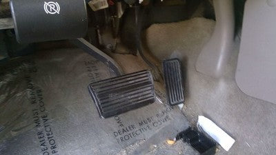 2005 Chevy Suburban Adjustable Gas And Brake Pedal Assembly Oem Power Slide Unit