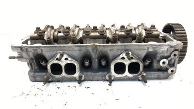 1993-1994 Chrysler Colt Cylinder Head With Camshaft Oem 1.5L Sohc Md174888